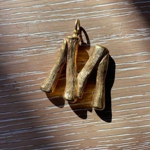 Celine letter alphabet M